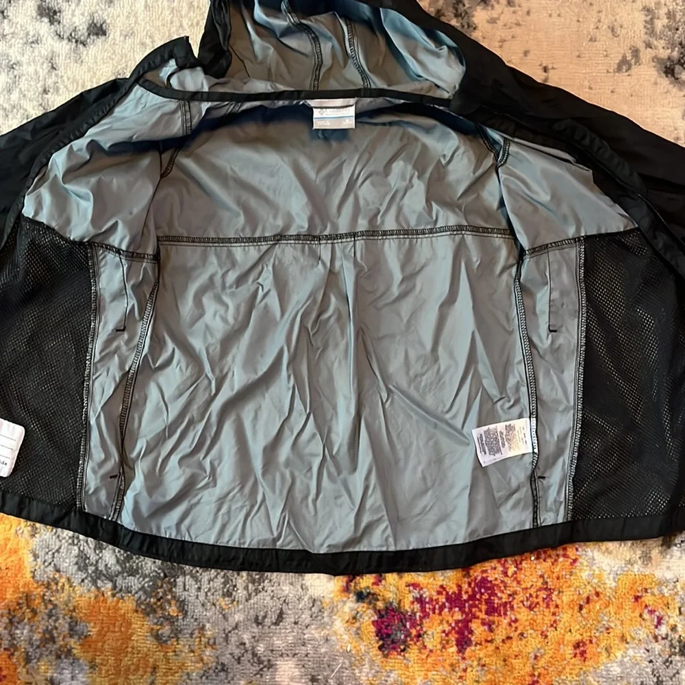 Columbia rain jacket - Picture 3 of 5